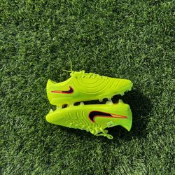 Nike Tiempo Legend 10 Elite FG – Volt/Black – Size 9