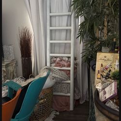Blanket Ladder 