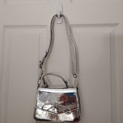 Purse Sliver With Bedazzled Bow 