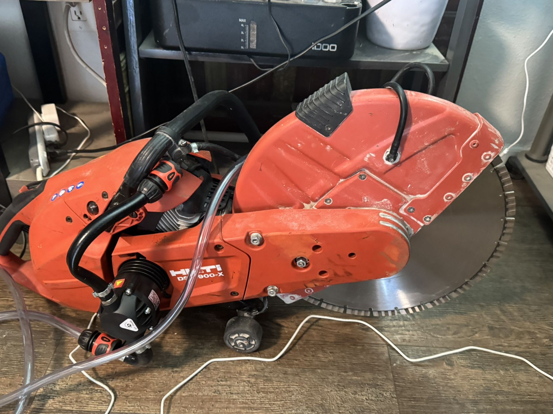 Hilti 90cc Concrete Saw