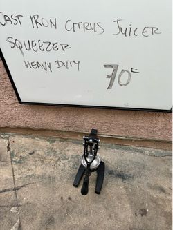 Heavy duty cast squeezer