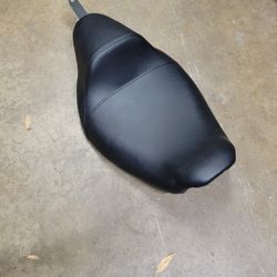 2017 Dyna Fxdls Seat