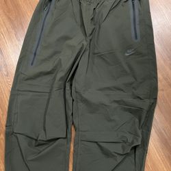 Nike Tech Oversized Pants