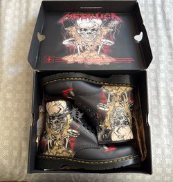 Doc Martens Metallica Skull Lighting