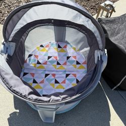 Portable baby Crib