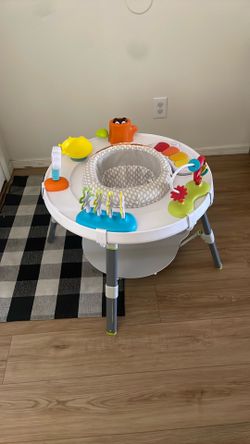 Skip Hop Explore & More 3-Stage Activity Center