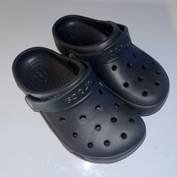 black  crocs
