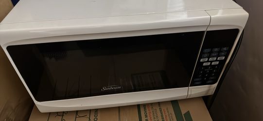 700W microwave
