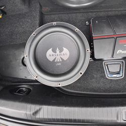 JVC 10" Subwoofer  Pioneer 1000wMaxPWR Amp