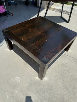 Rustic Farmhouse Coffee Table