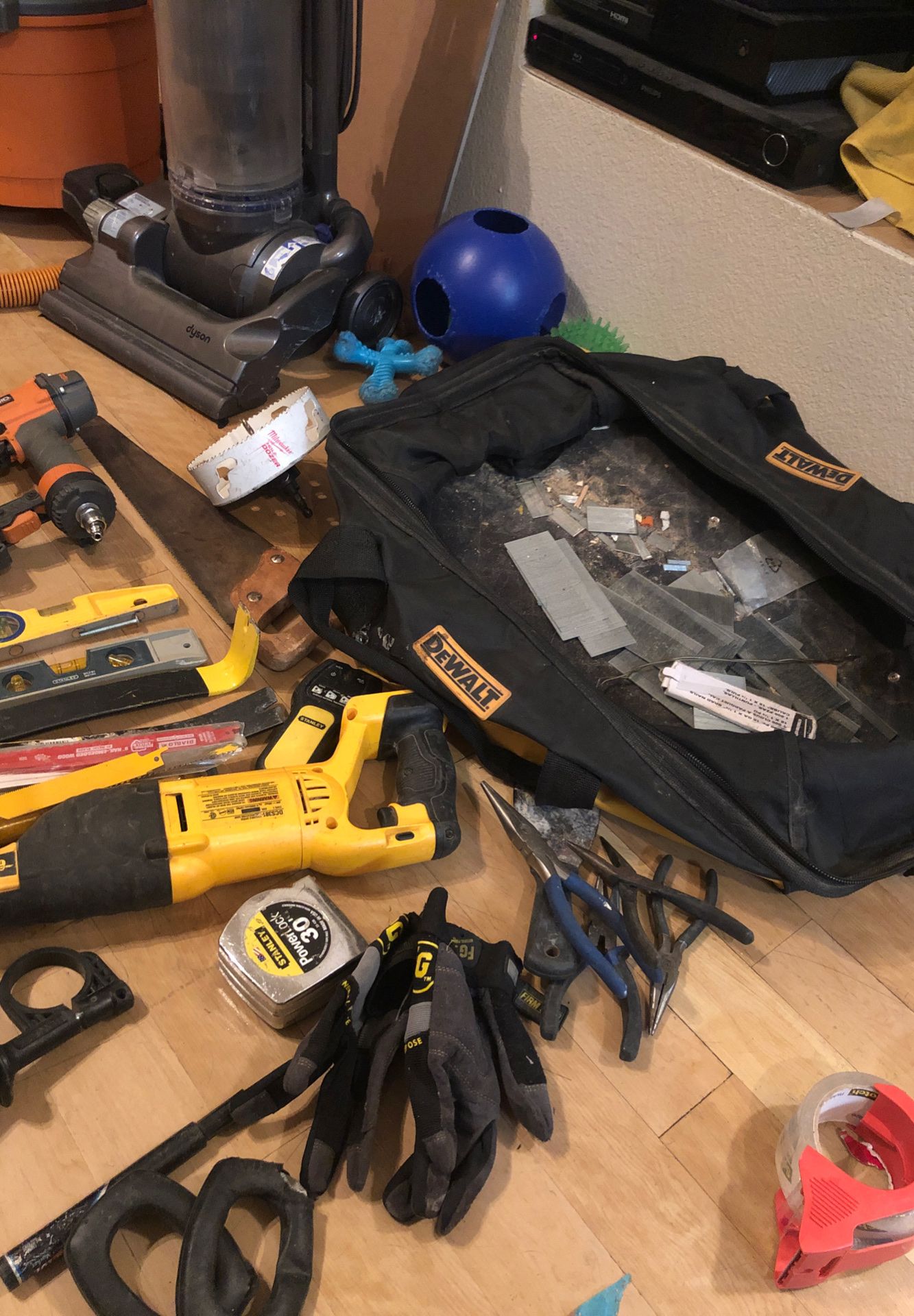 Dewalt/Ridgid various construction tools.