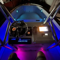 Mako 21.9 Del 80 Listo Para Disfrutar Trailer De Aluminio GPS Música 