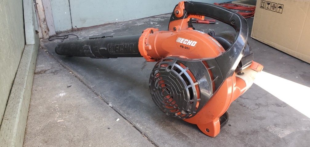 Echo Leaf Blower