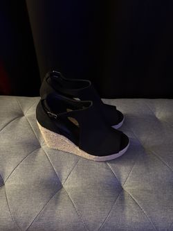 Black peep toe wedges