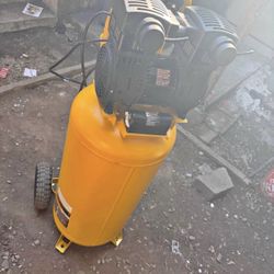 DEWALT 26 Gal. 175 PSI Ultra Quiet Portable Electric Air Compressor Questions & Answers (95)