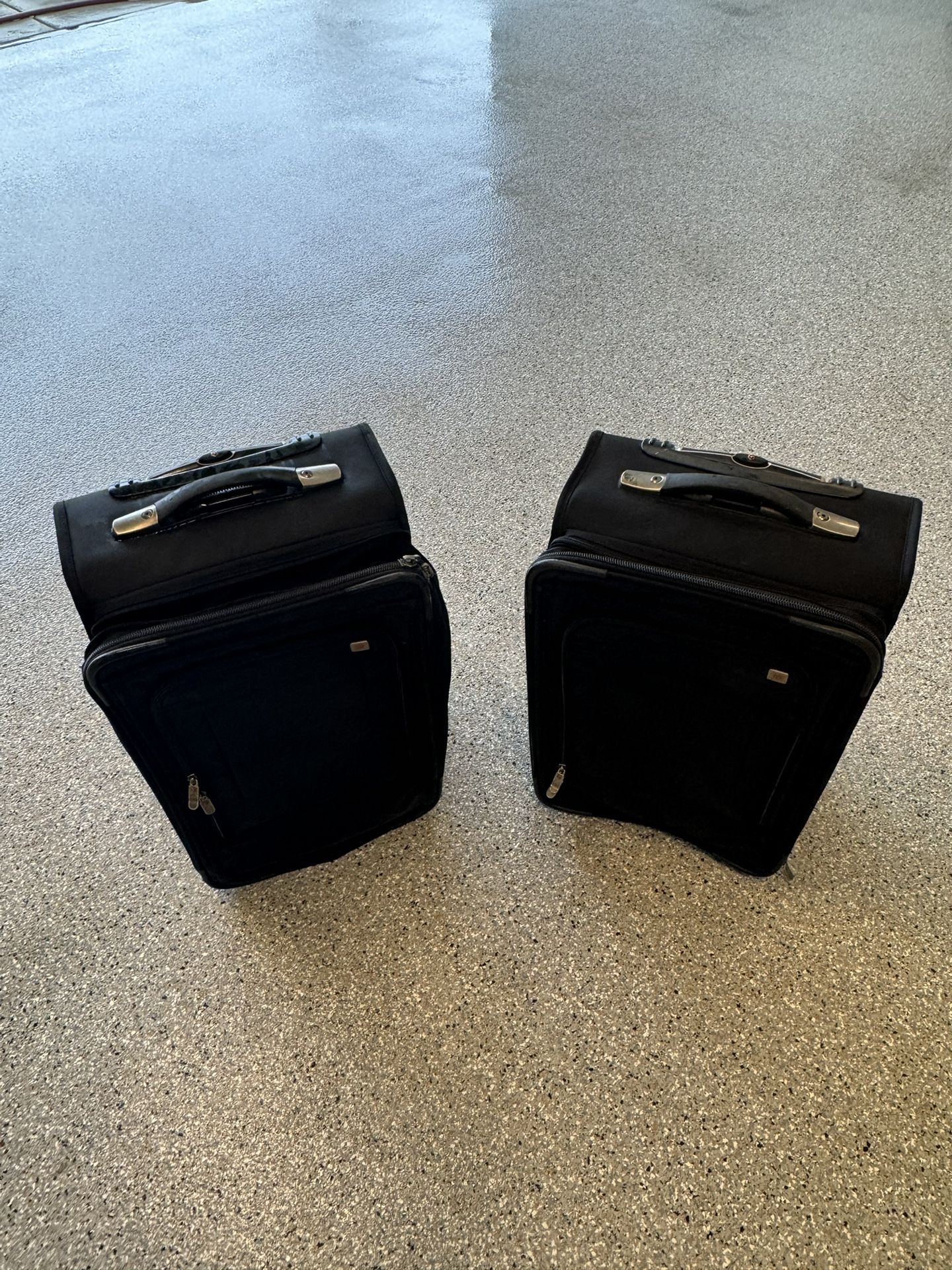 Pair of Swiss Army 23 In Ballistic Nylon Travel Suitcases