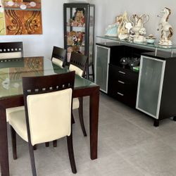 Formal Diving room with Hutch (6 Chairs)