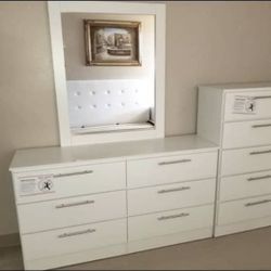 Dresser whit mirror and chest💯Cómoda con espejo y gavetero. 