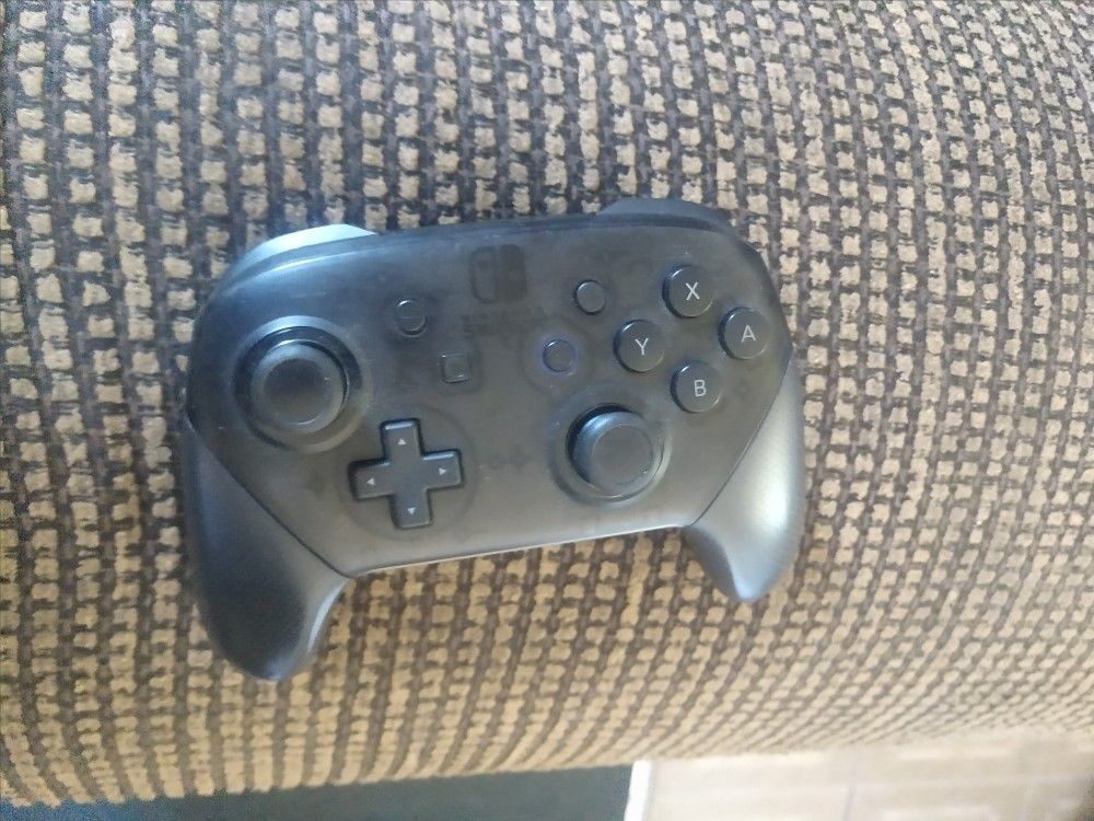 Nintendo Switch Controller Pro