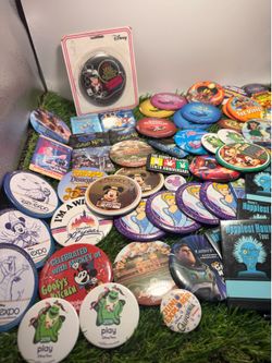 Disney buttons 80 pieces