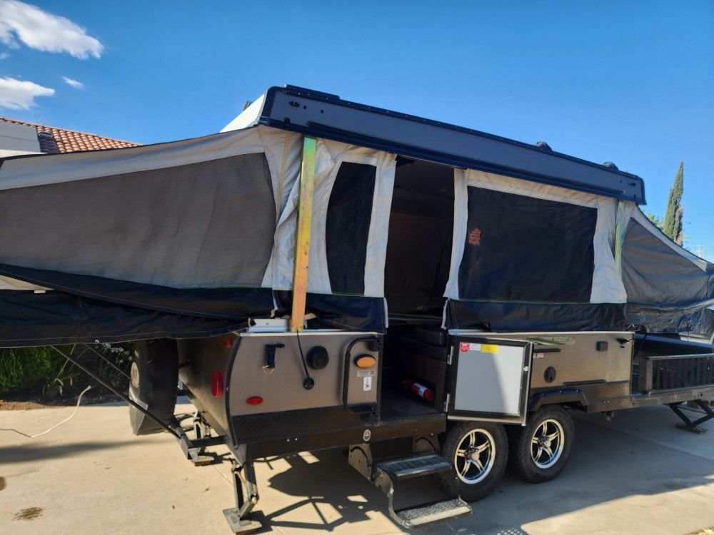 Pop Up Camper