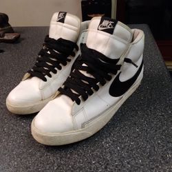 VINTAGE. NIKE. BLAZE  WITH ORIGINAL BASKETBALL SOLES  BARLEY WORN SOLES