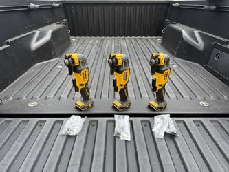 DEWALT ATOMIC 20V MAX Cordless Brushless Oscillating Multi Tool (Tool Only) **$90 Each**