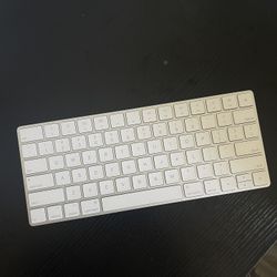 Free Magic Apple Keyboard 