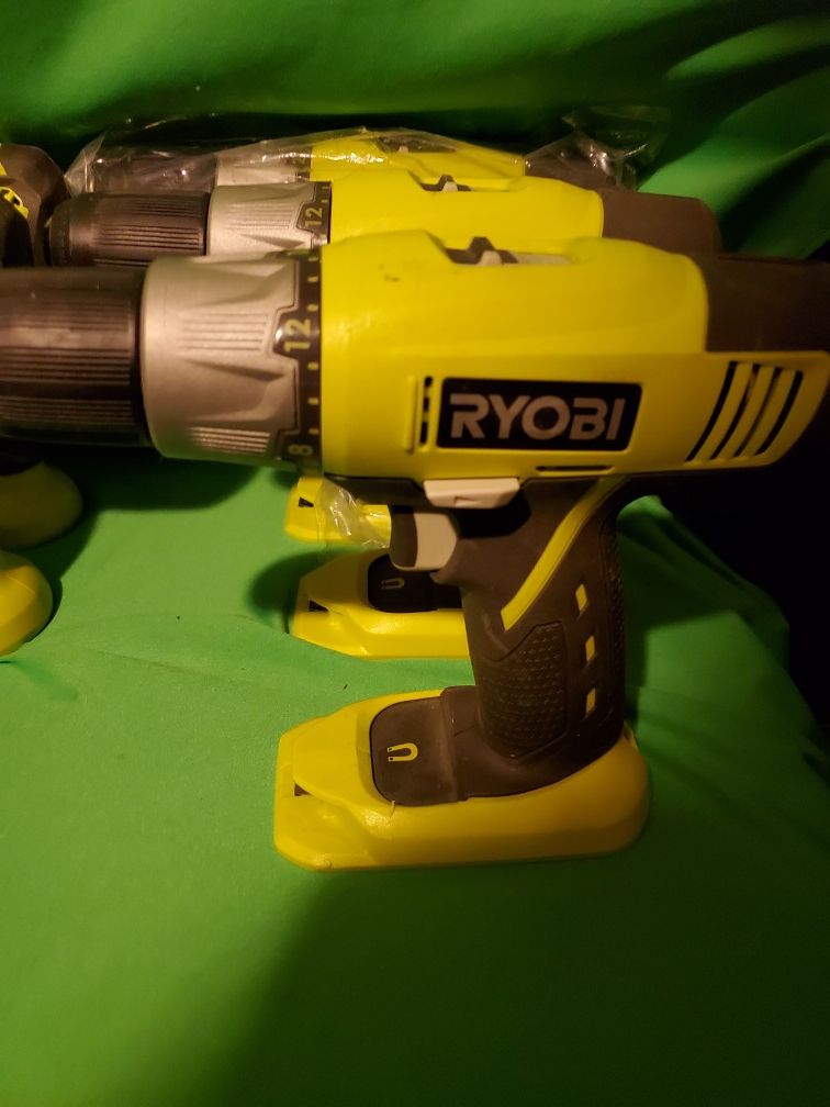 RYOBI CORDLESS 18V DRILL 2 SPEED WITH LEVEL