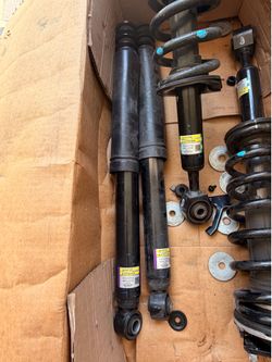 2026 TOYOTA TACOMA OEM HITACHI FRONT STRUT & REAR SHOCK SET
