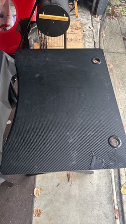 Gamer desk 30 inch