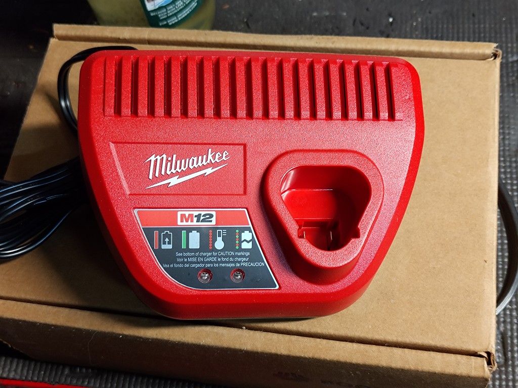 Milwaukee Charge 