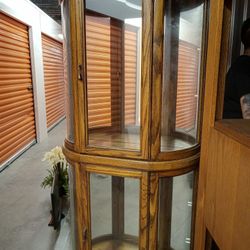 Beautiful Dark Oak Curio