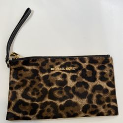 Michael Kors Wristlet