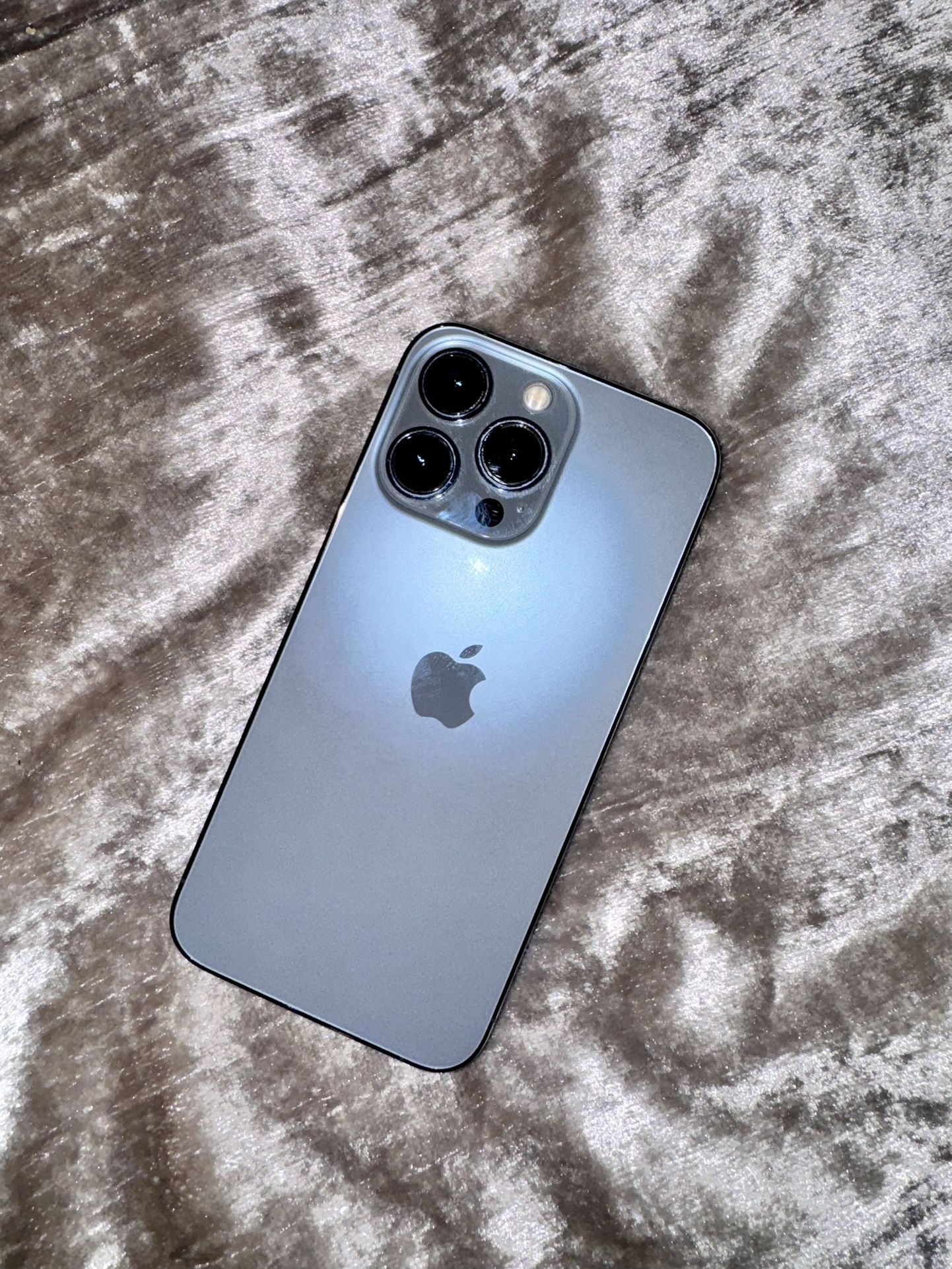 Brand New Iphone13 Unlocked Phone !