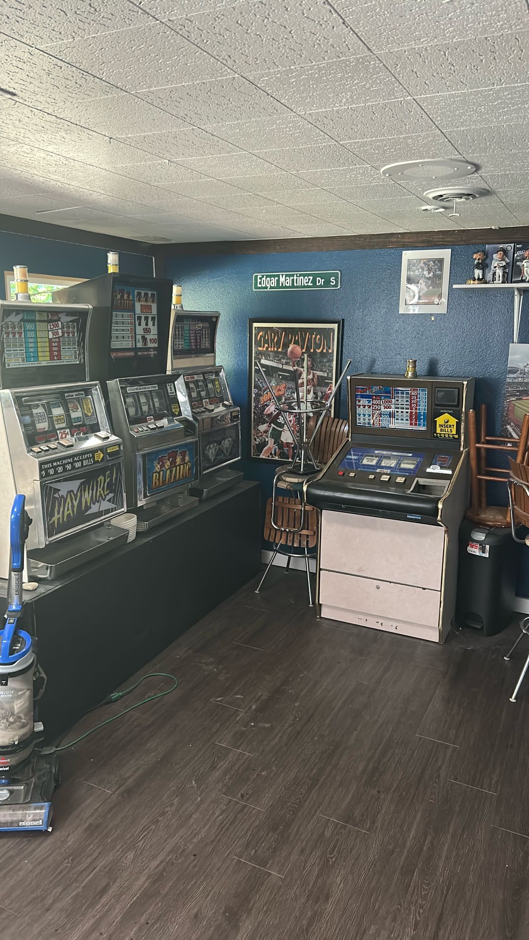 4 Retro Coin Op Slot machines