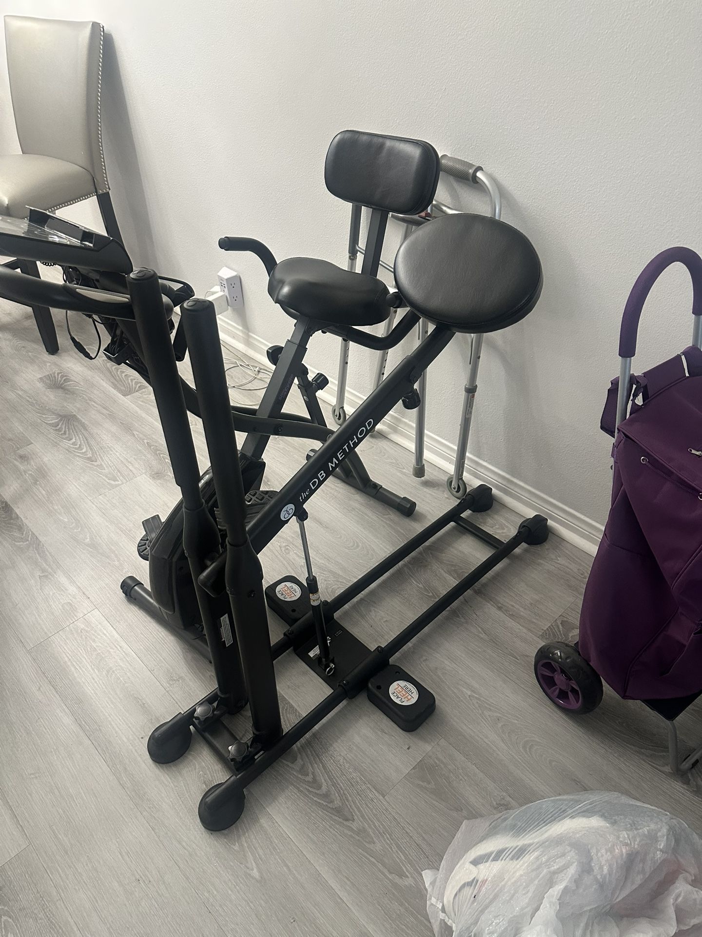 Exercise Squat Machine
