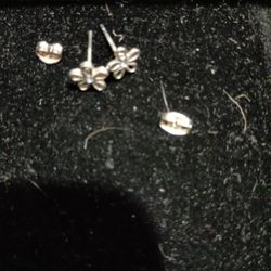 Sterling silver studded flower ear rings and snake chain 