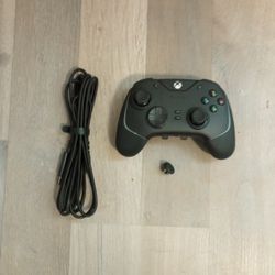 Razer Wolverine V2 Chroma Wired Controller for Xbox Series X/S, Xbox One, and PC