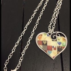 Shiny Silver Necklace with Montage Heart Pendant
