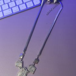 Silver knecklace