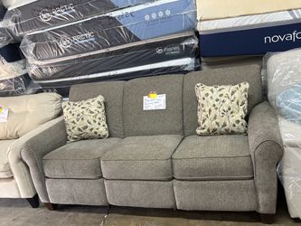 Power Reclining Sofa/Couch  3seater Lazy boy