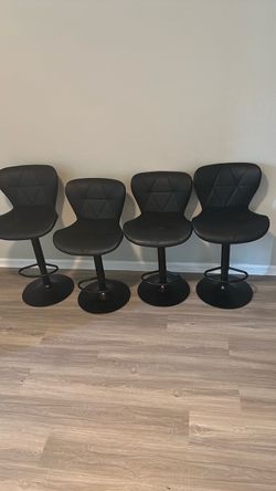 Set of 4 Black Adjustable Bar Stools