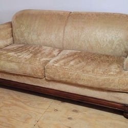 Loveseat 