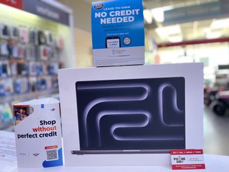 MacBook PRO with M5 chip available on payment plan option with free gift 🎁 for Father’s Day special