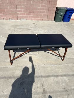 Lash / Massage Bed