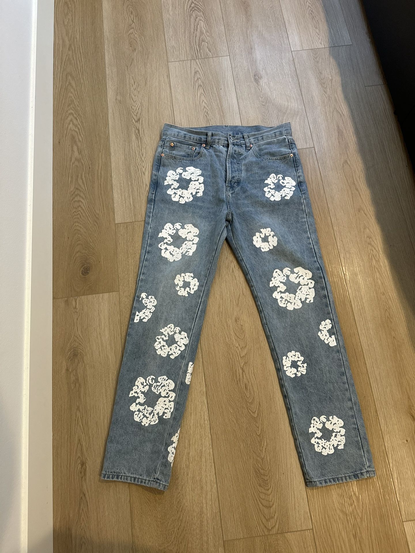 501 Denim Tears Lightwash Jeans  Size 30