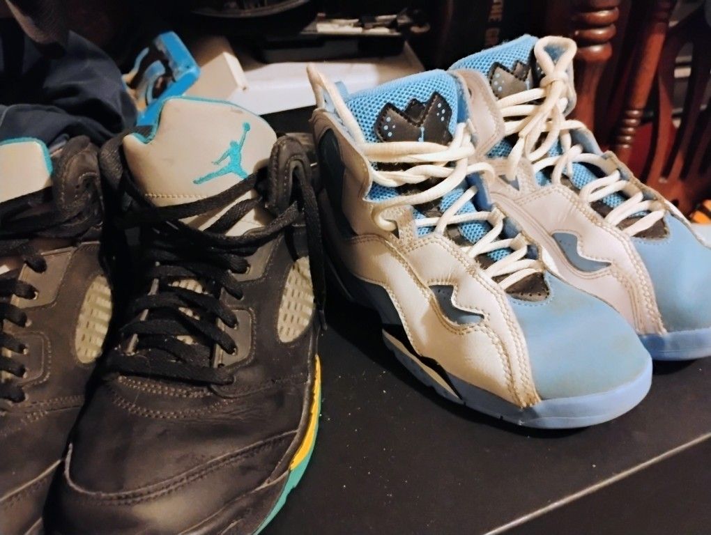 BLK Sz 3Y + White Sz 2Y