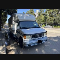 2004 RV Motorhome 29,000 Miles