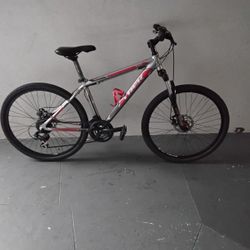 BICYCLE TREK 21 SPEED BRAND NEW 